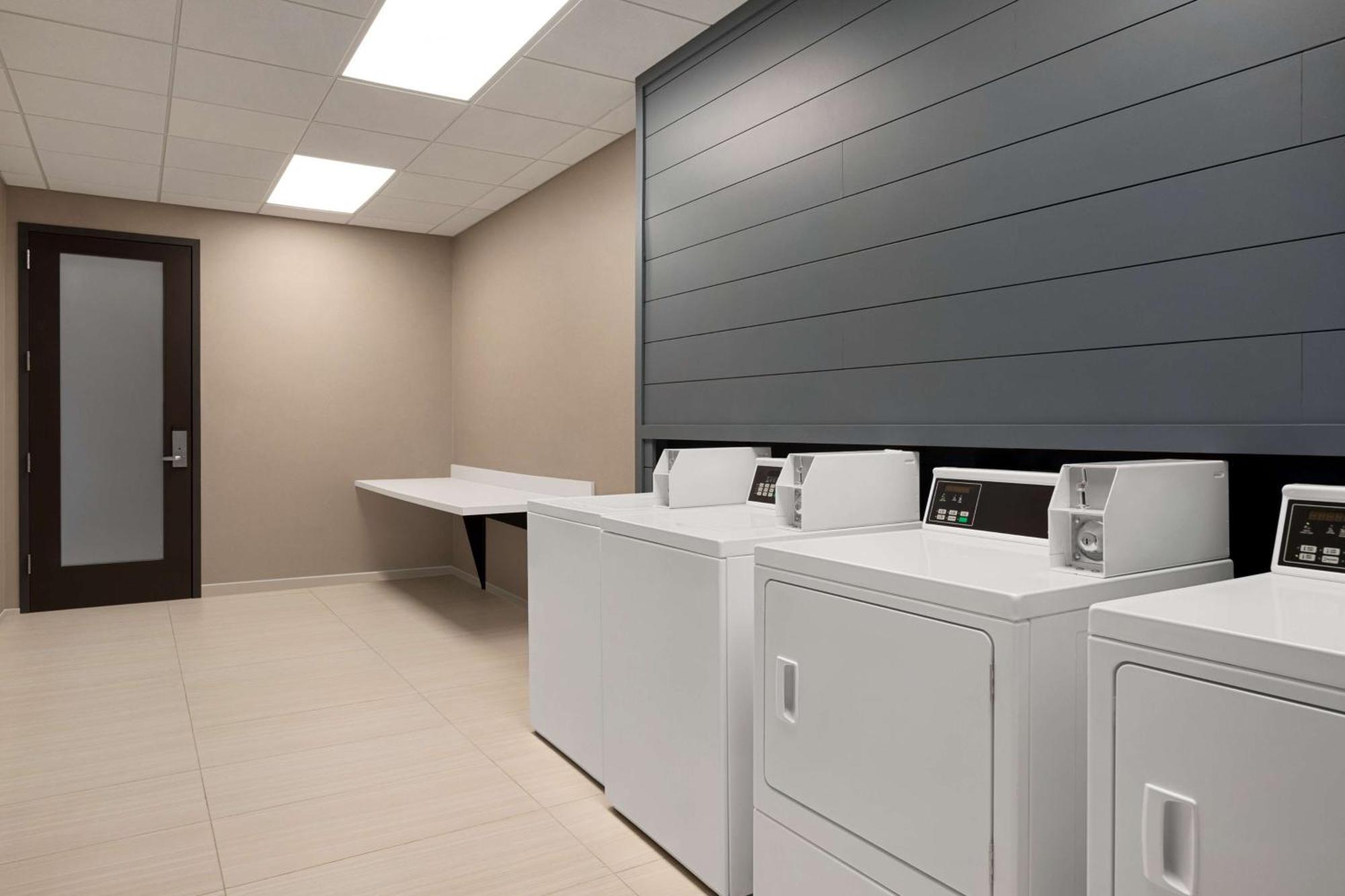Homewood Suites By Hilton Indianapolis Downtown Iupui מראה חיצוני תמונה